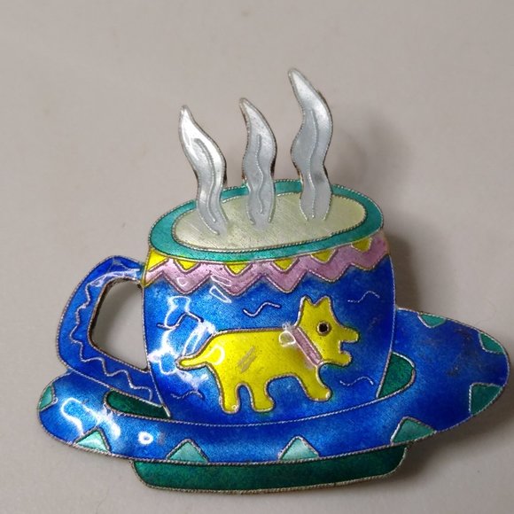 Vintage Cup And Saucer Dog Brooch - Picture 3 of 7
